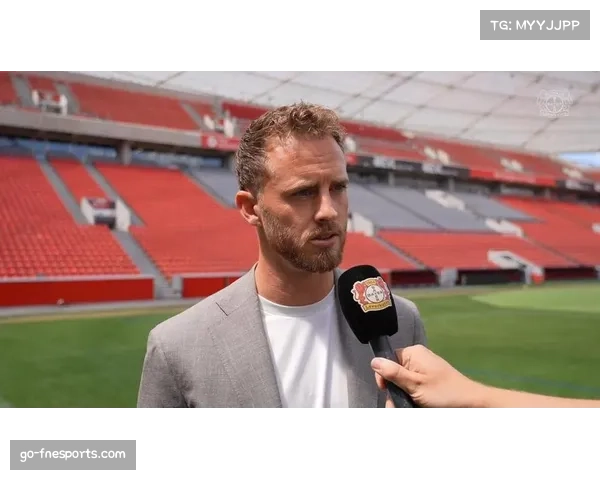 勒沃库森门将弗莱肯受伤缺阵 球队后防线面临重组考验